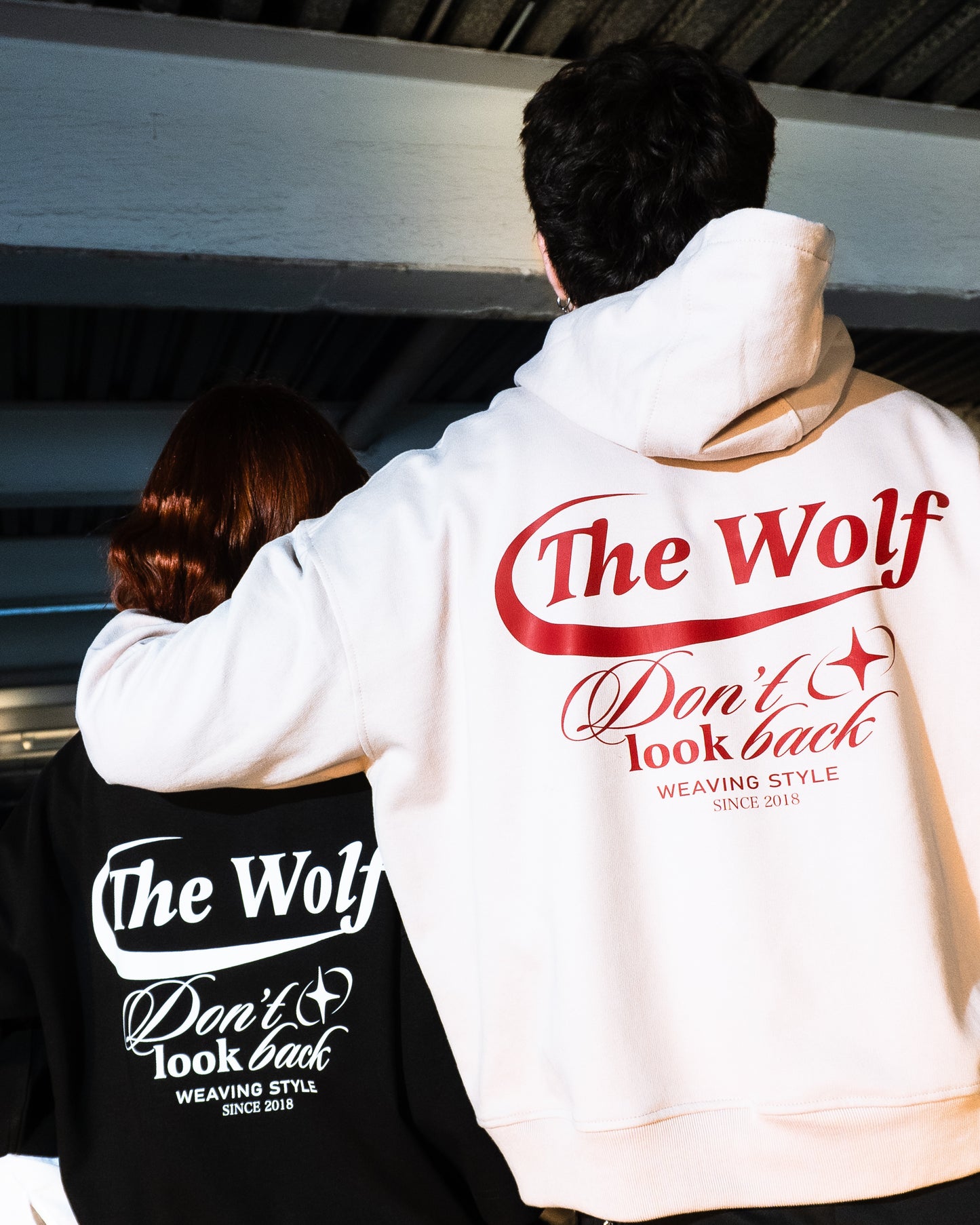 Hoodie Don't Look Back Beige Boxyfit